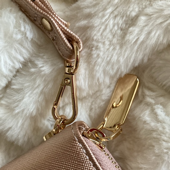 Chelmon wallet with detachable wrist strap - Picture 4 of 16